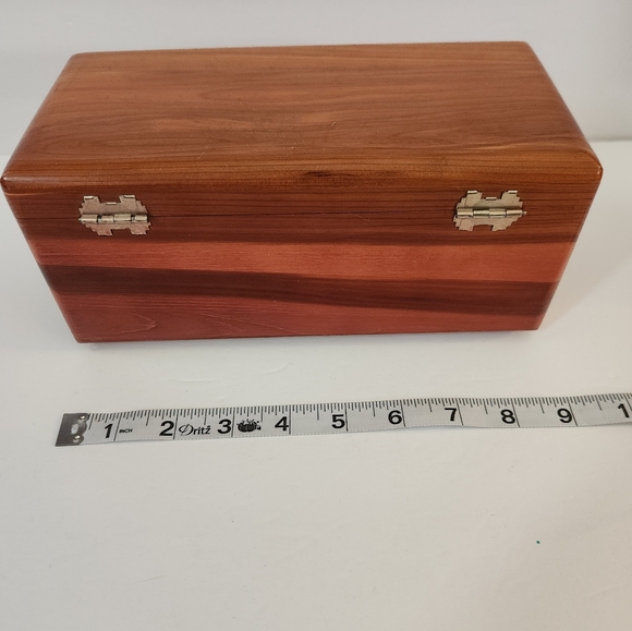 Vintage Lane Cedar Chest Keepsake Jewelry Box - Picture 6 of 10